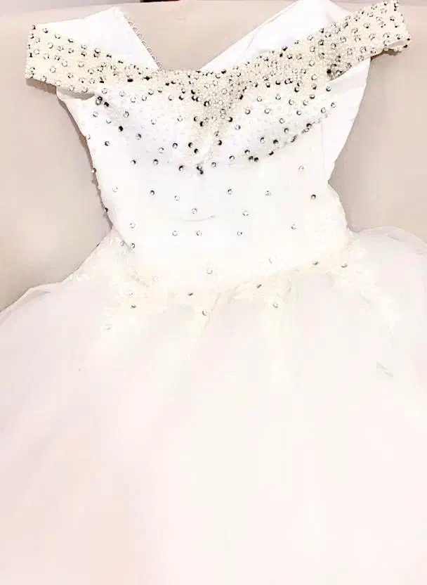 لباس عروس|لباس|تبریز, |دیوار