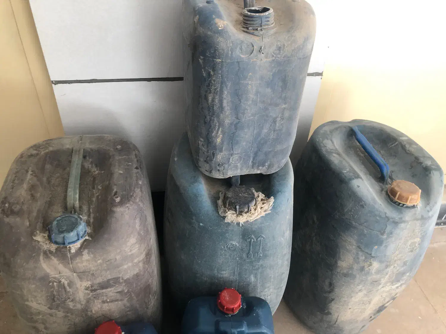 ۶۰ لیتری سالم|ظروف نگهدارنده، پلاستیکی، یکبارمصرف|زاهدان, |دیوار