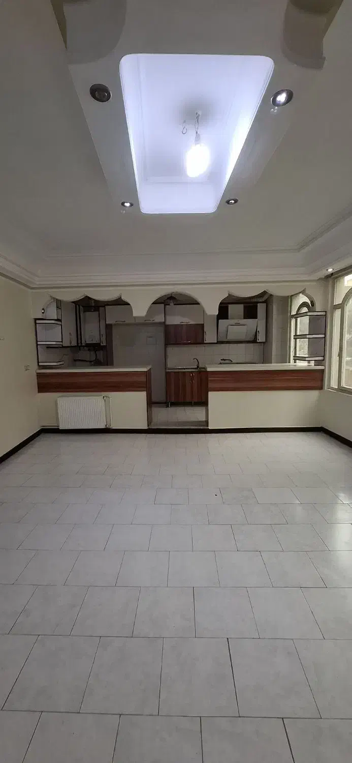 100 متر مسکونی دانشگاه تهران (۳ خواب با پارکینگ)