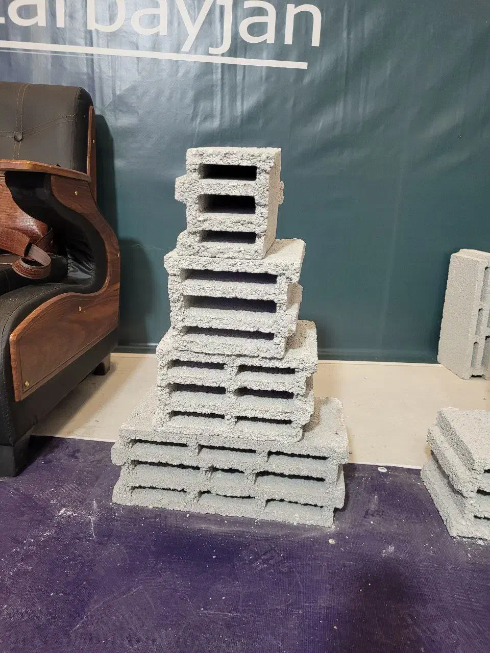 بلو سبک سیمانی لیکا تحویل پای کار|مصالح و تجهیزات ساختمان|رشت, منظریه|دیوار