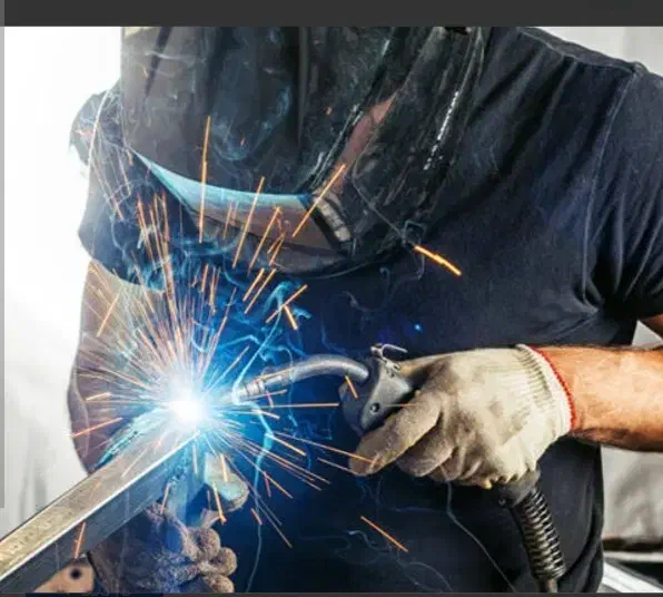 شاگرد جوشکار|استخدام معماری، عمران و ساختمانی|کرمان, |دیوار