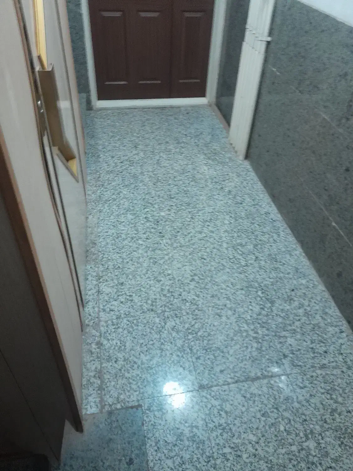 نظافت راه پله و پارکینگ با کمترین قیمت|خدمات نظافت|کرمان, |دیوار