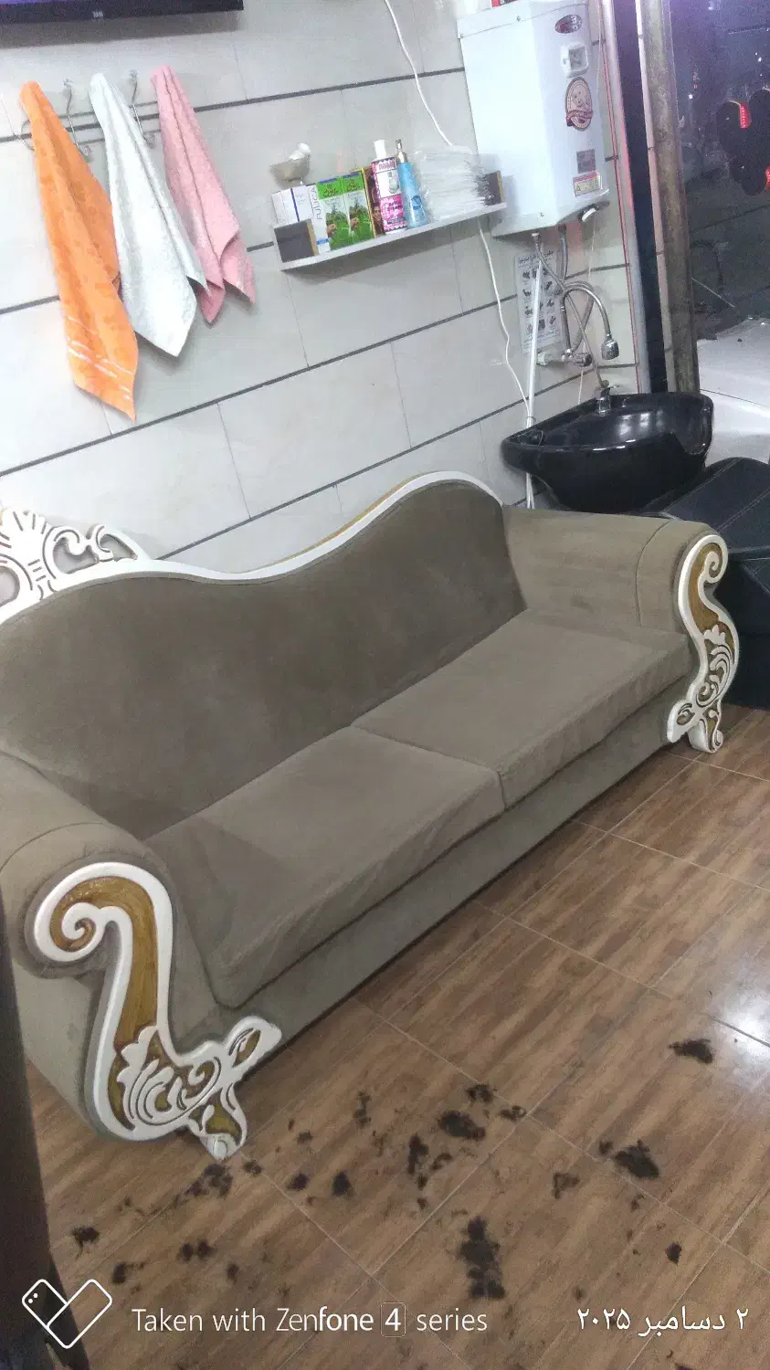 مبل راحتی(کلاسیک چستر)۳نفره|مبلمان خانگی و میز عسلی|پاکدشت, پاکدشت (مامازند)|دیوار