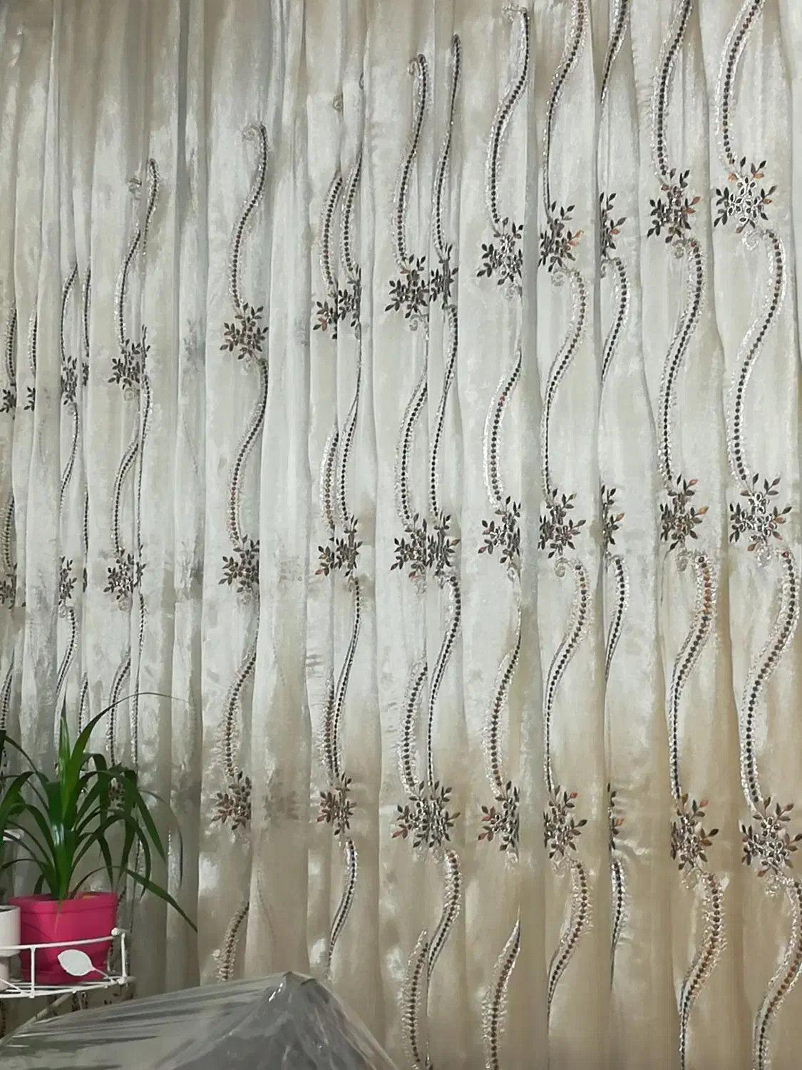 پرده|پرده، رانر، رومیزی|تهران, آهنگ|دیوار