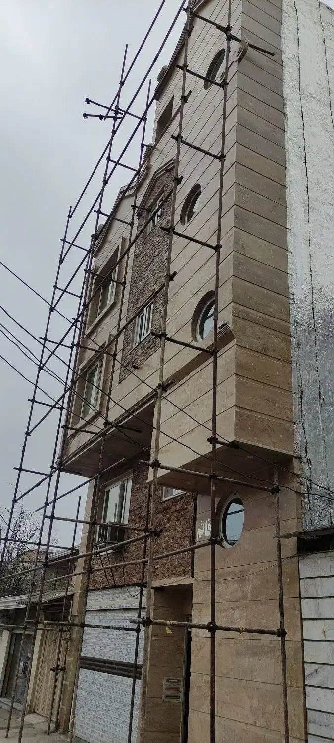 نیازبه اوستا کارداربست یاوردست دارم،دائم پیشم باشه|استخدام معماری، عمران و ساختمانی|ساری, |دیوار