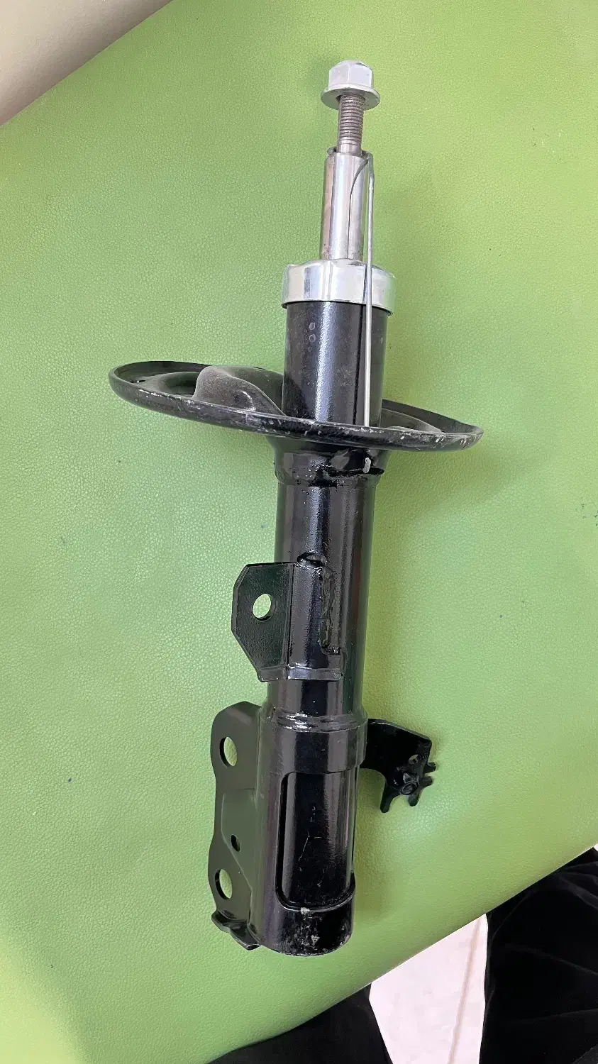 کمک فنر تویوتا کمری|قطعات یدکی و لوازم جانبی|قم, قلعه یزدیها|دیوار