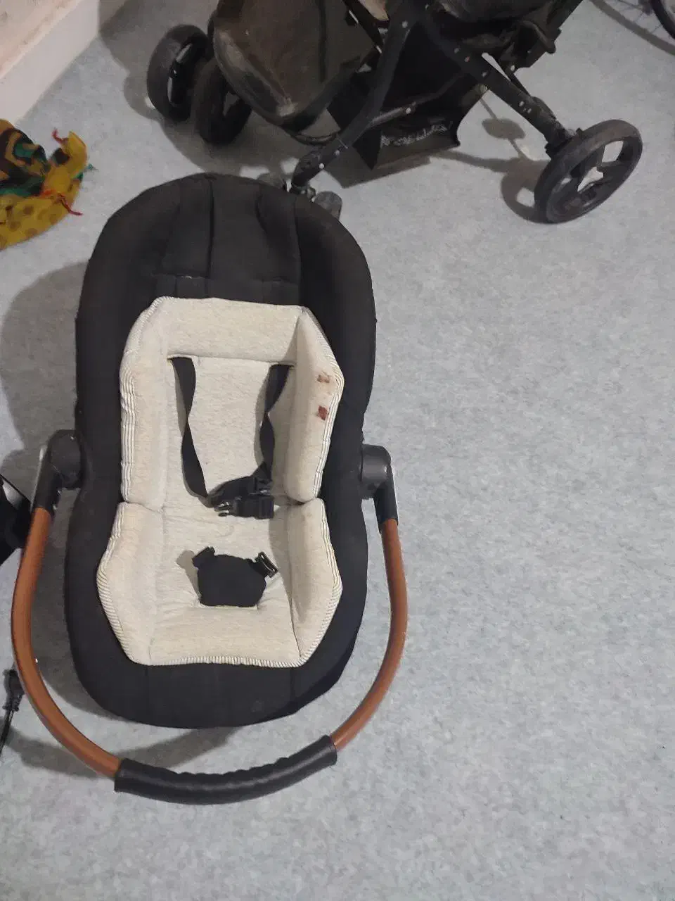 کریر در حد نو جنس خوب|کالسکه و لوازم جانبی|بندرعباس, |دیوار