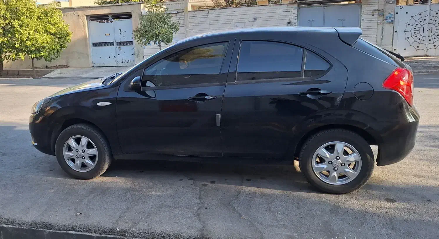 جک j3|خودرو سواری و وانت|شیراز, لشکری‎|دیوار