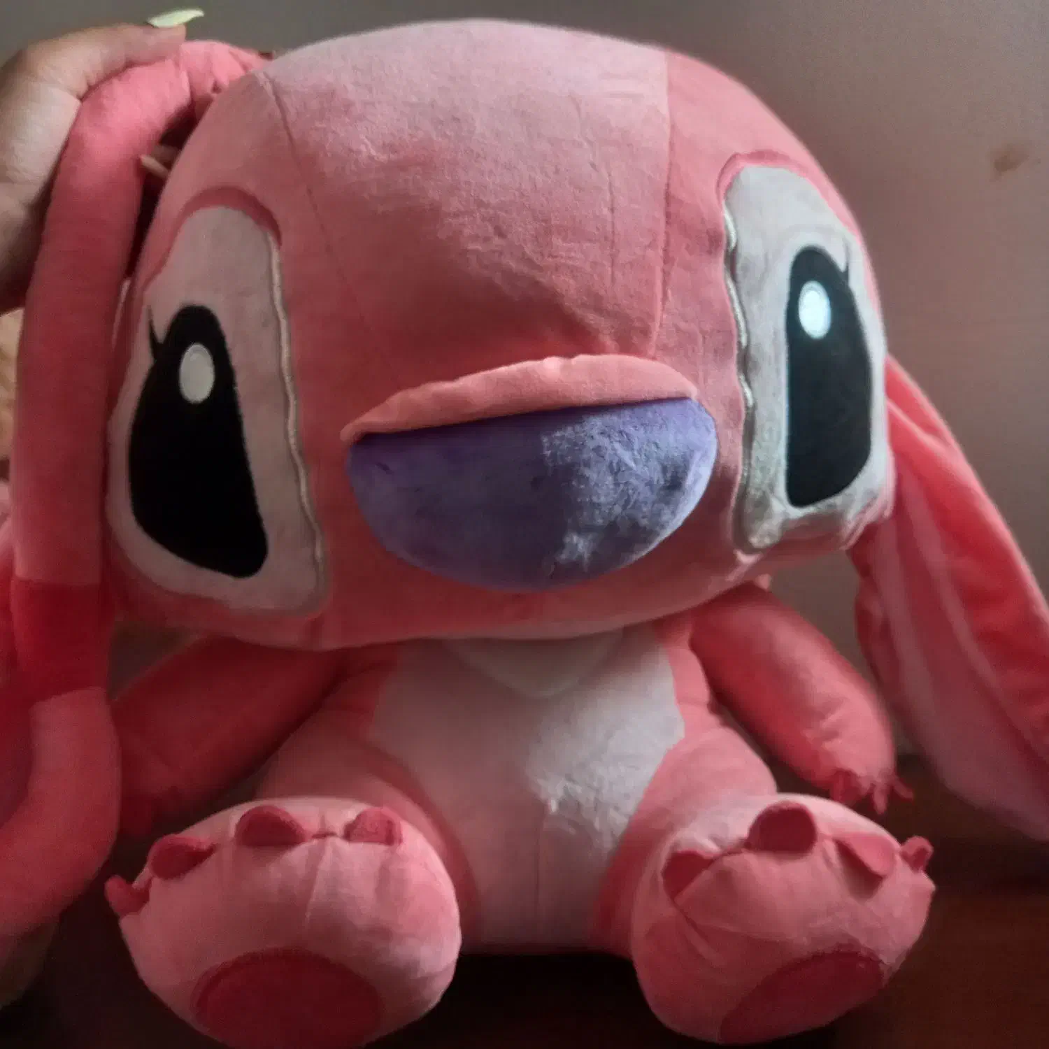 عروسک|اسباب‌بازی بچه|رباط‌کریم, رباط‌کریم|دیوار