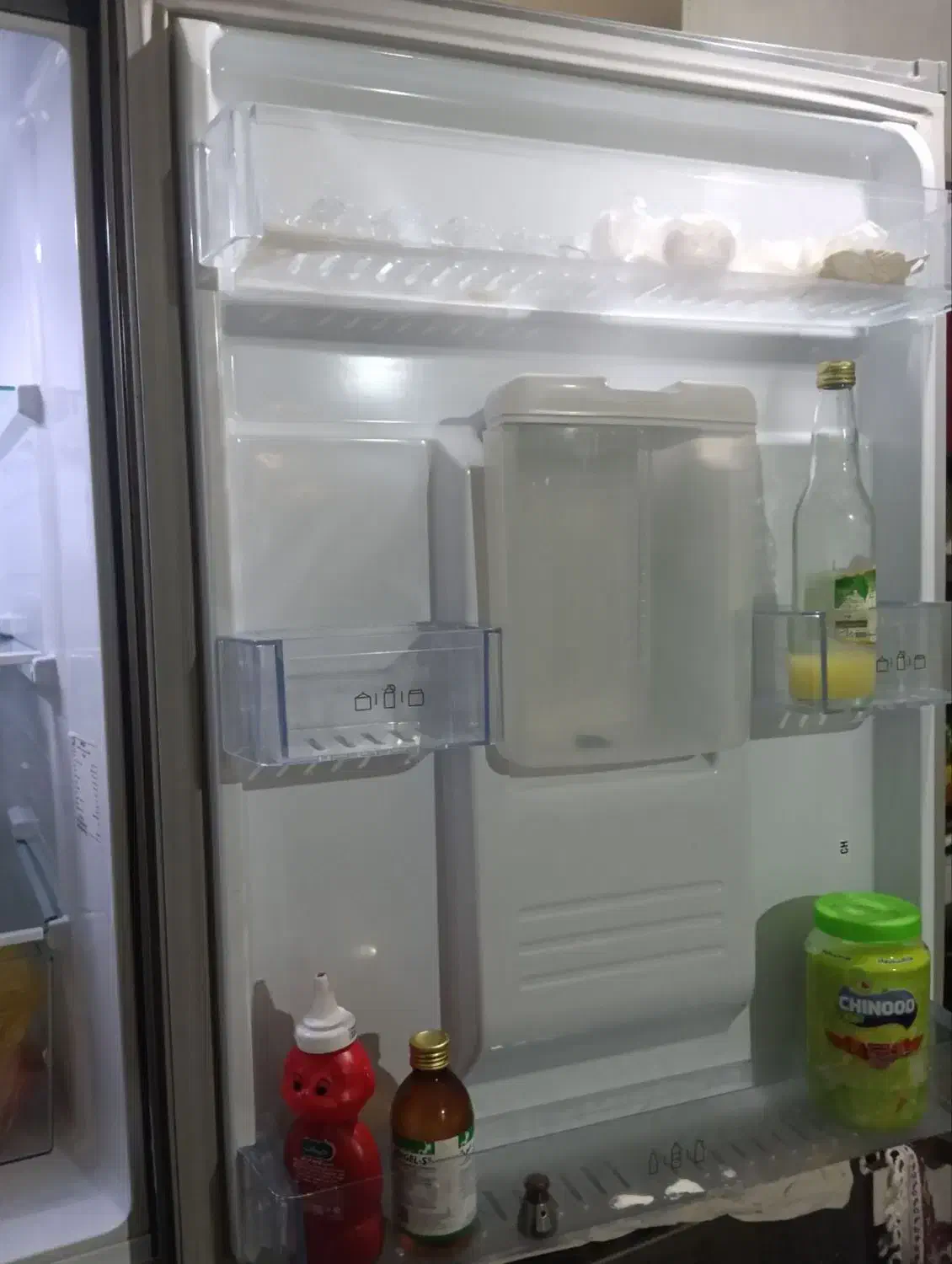 یک عددلباسشویی ویک عدد یخچال هردومارک بوست سالم|ماشین لباسشویی و خشککن لباس|اصفهان, حصه شمالی|دیوار