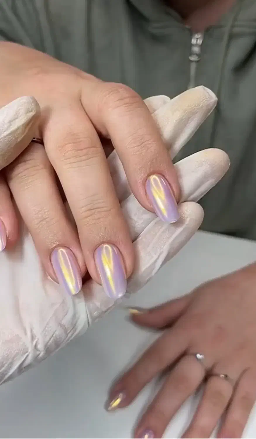 کاشت تخصصی ناخن|خدمات آرایشگری و زیبایی|رشت, منظریه|دیوار