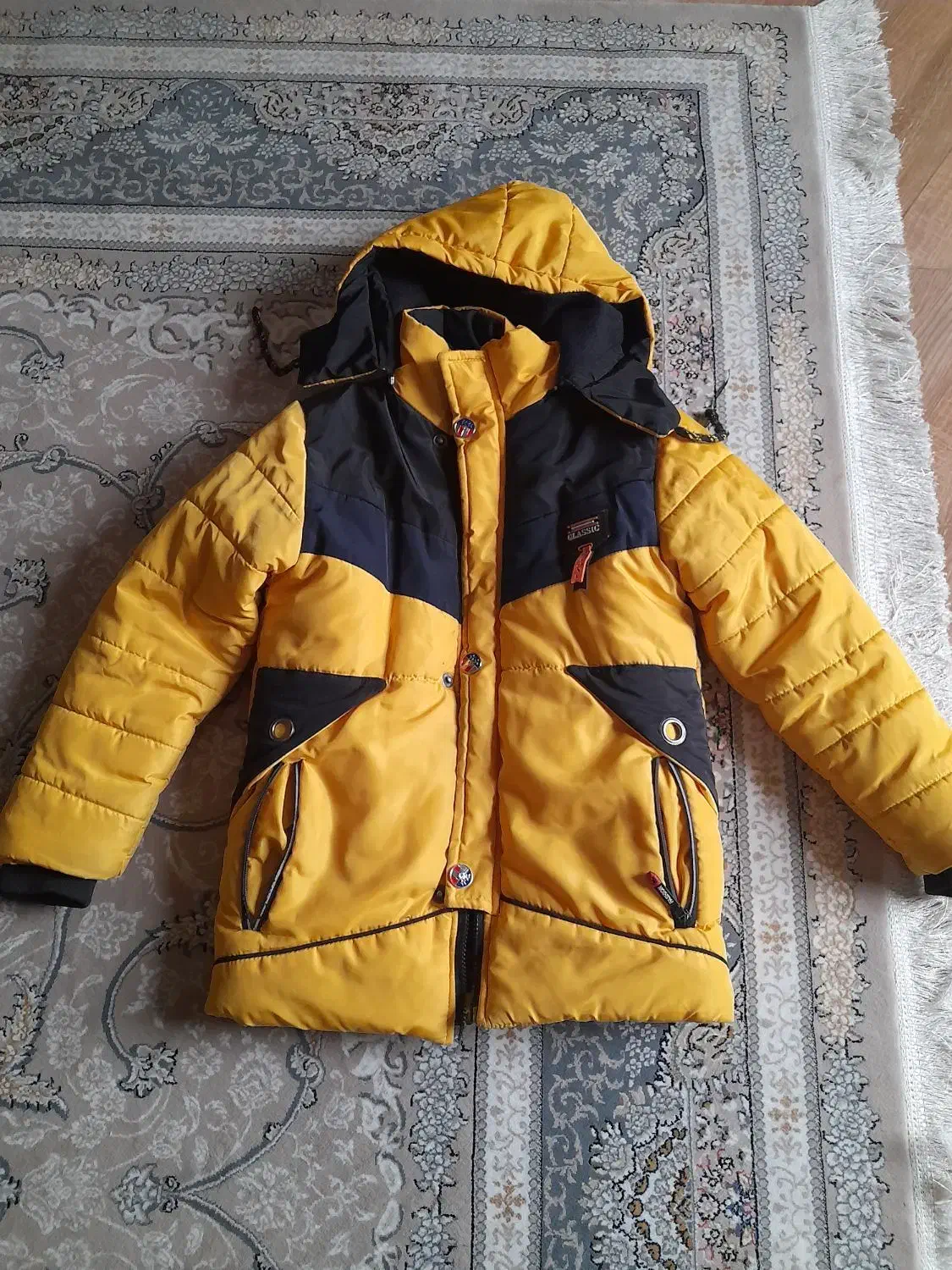 کاپشن|کفش و لباس بچه|شاهین دژ, |دیوار