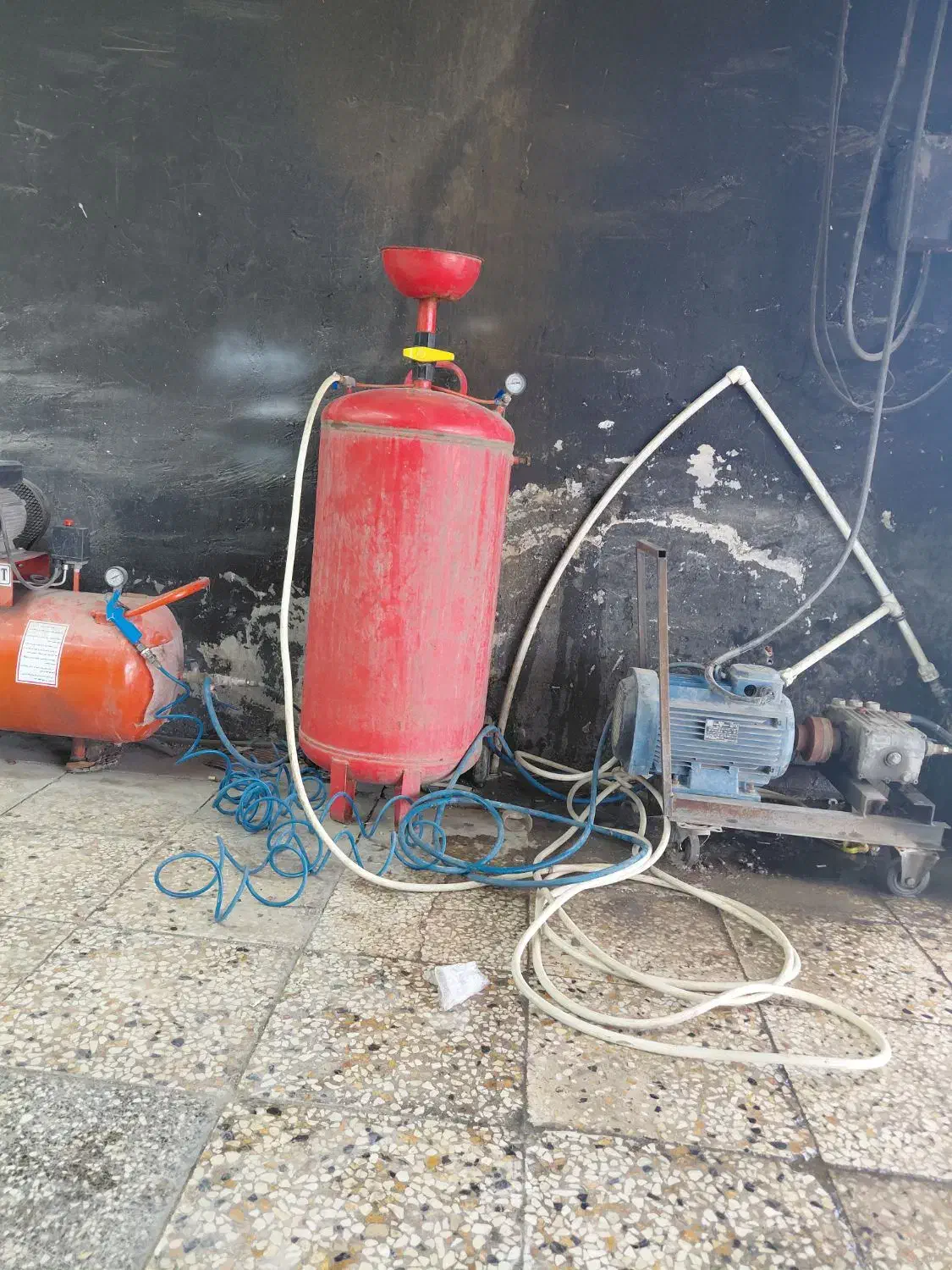 شاگردکارواش|استخدام خدمات فروشگاه و رستوران|بهبهان, |دیوار