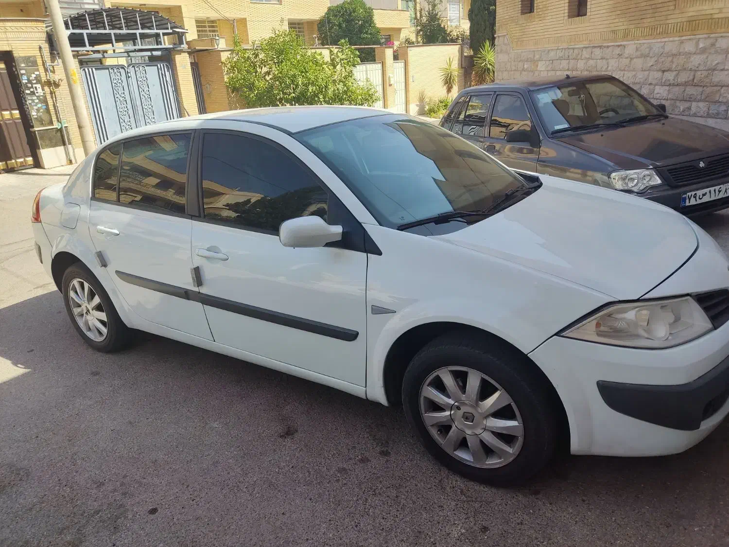رنو مگان مونتاژ 2000cc، مدل ۱۳۹۱|خودرو سواری و وانت|شیراز, شهرک گلستان|دیوار