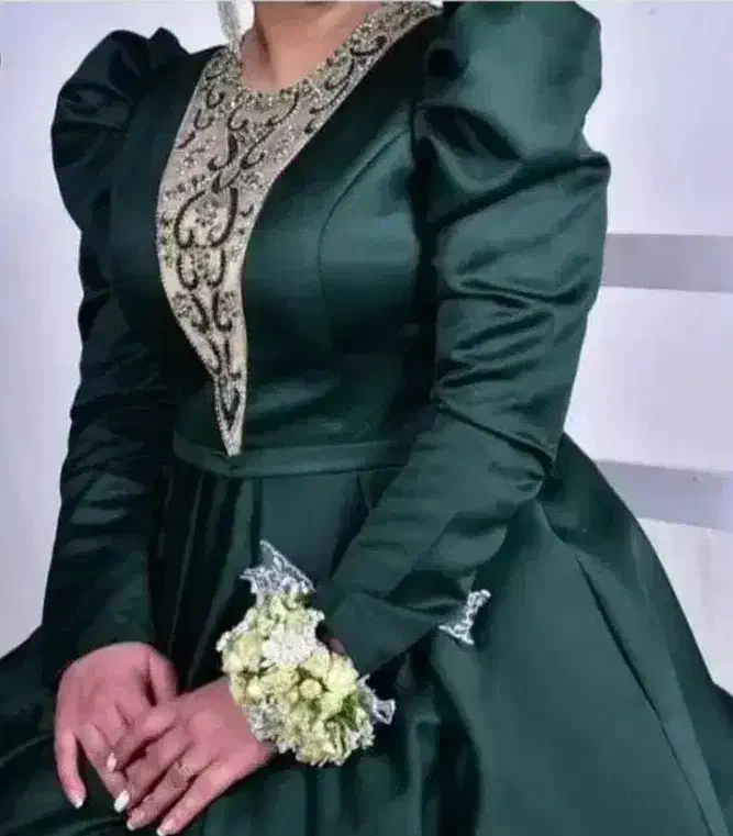 پیراهن مجلسی|لباس|خرمآباد, |دیوار