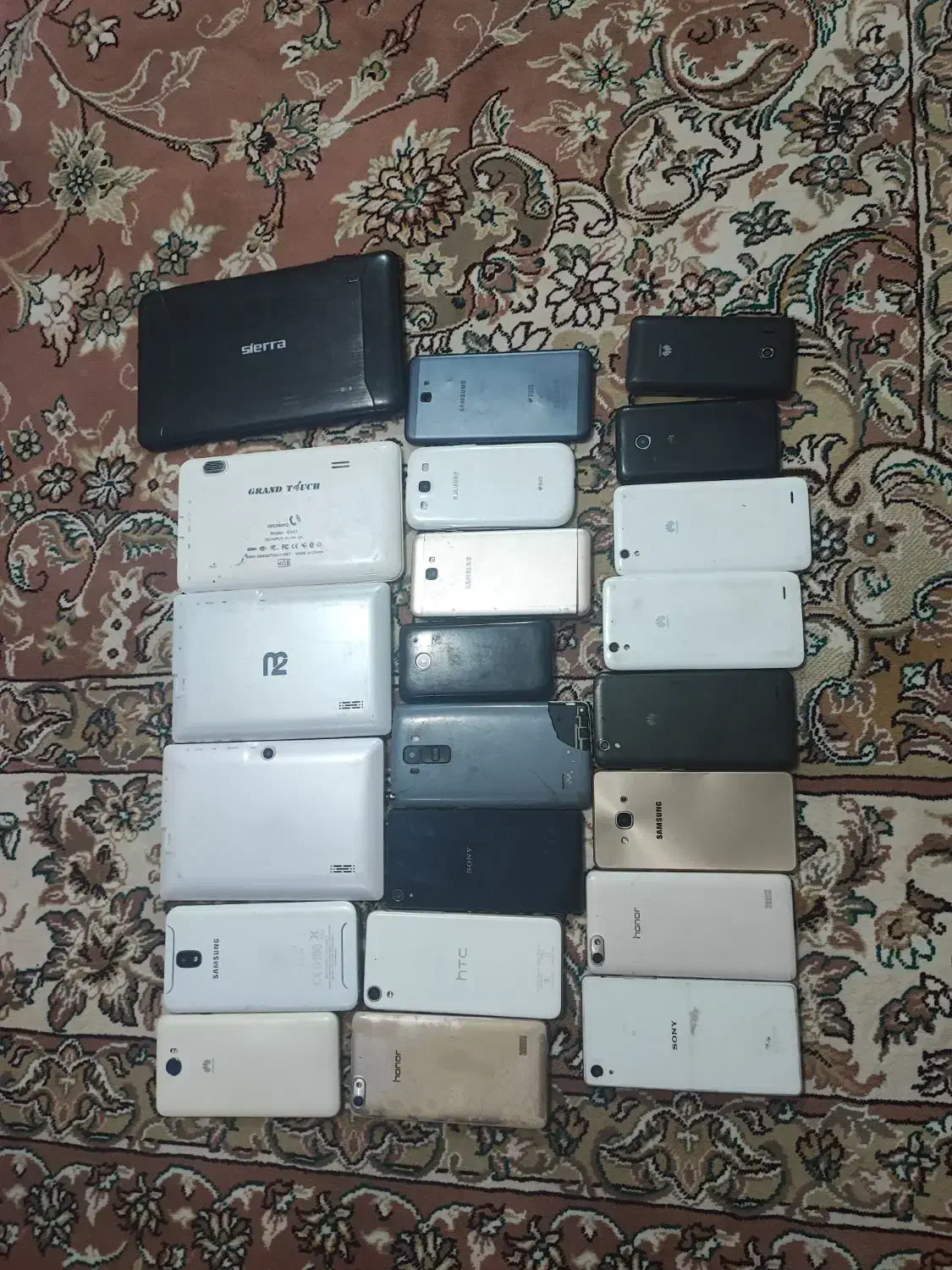 گوشی ها و تبلت های قابل تعمیر|موبایل|تبریز, |دیوار