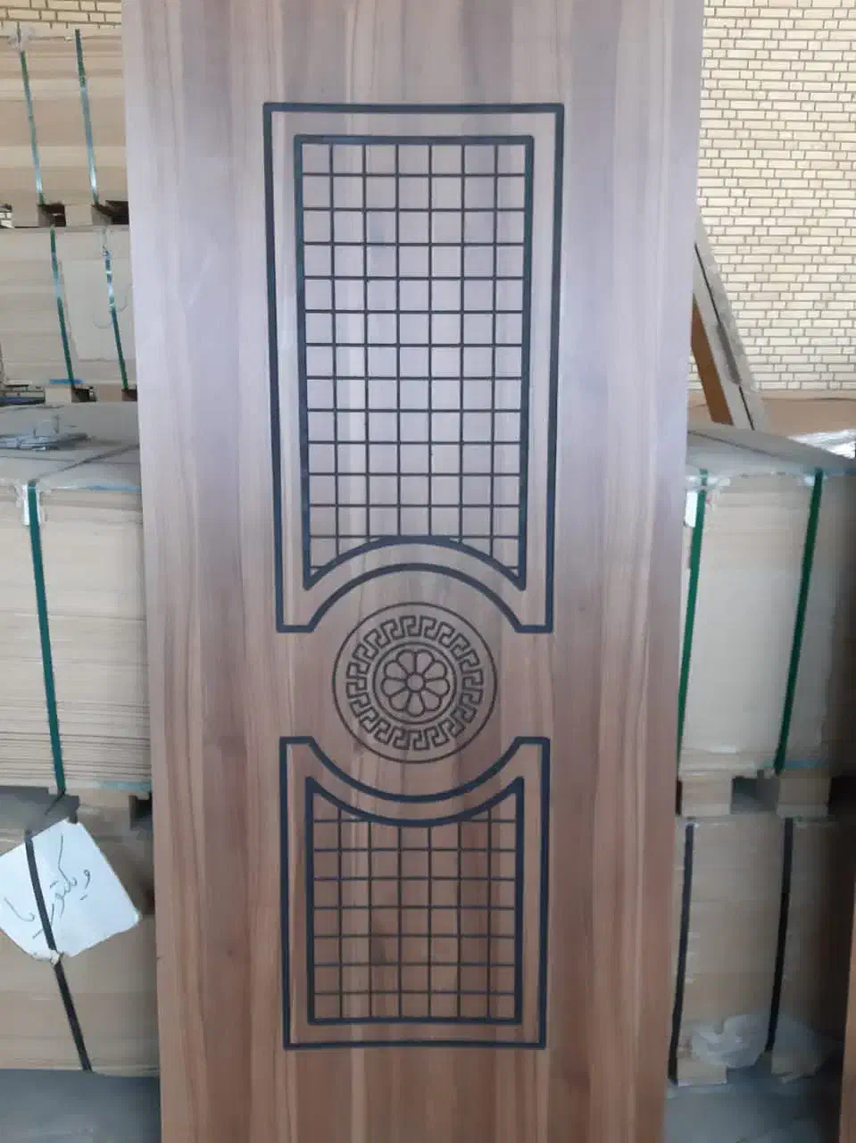 نصب درب چوبی،ضد سرقت و پی وی سی|خدمات پیشه و مهارت|زاهدان, |دیوار