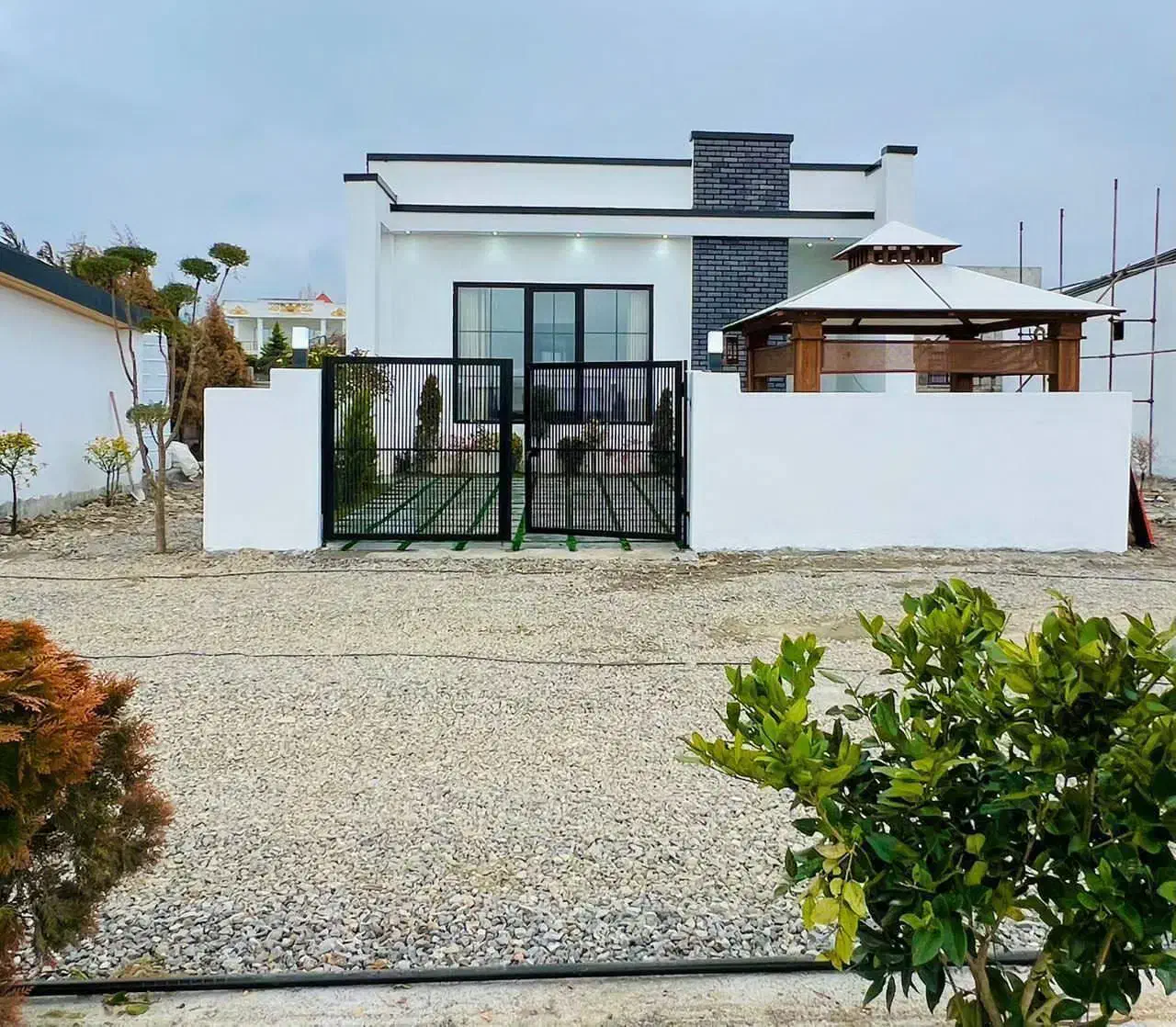 نوساز مدرنتینه جکوزی داخلی٪٪۲۰۰متری|فروش خانه و ویلا|طبقده, |دیوار