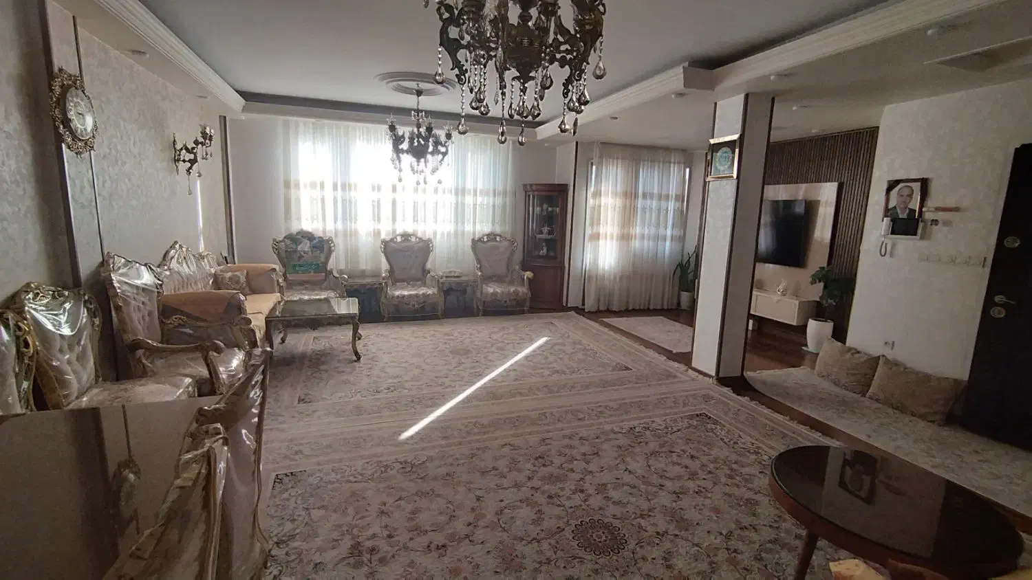 آپارتمان ۱۰۲ متری بازسازی‌شده، طبقه پنجم|فروش آپارتمان|تهران, فدک|دیوار