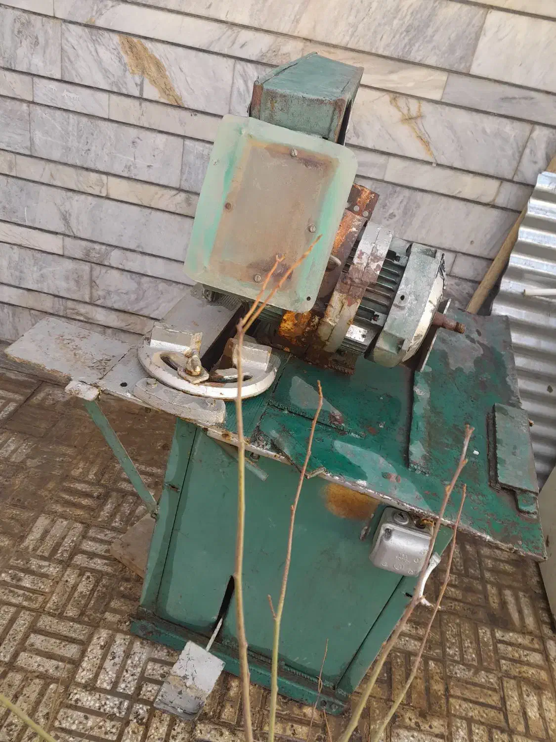 فروش یک دستگاه اره آهن بر آتشی|ماشینآلات صنعتی|شهرکرد, |دیوار