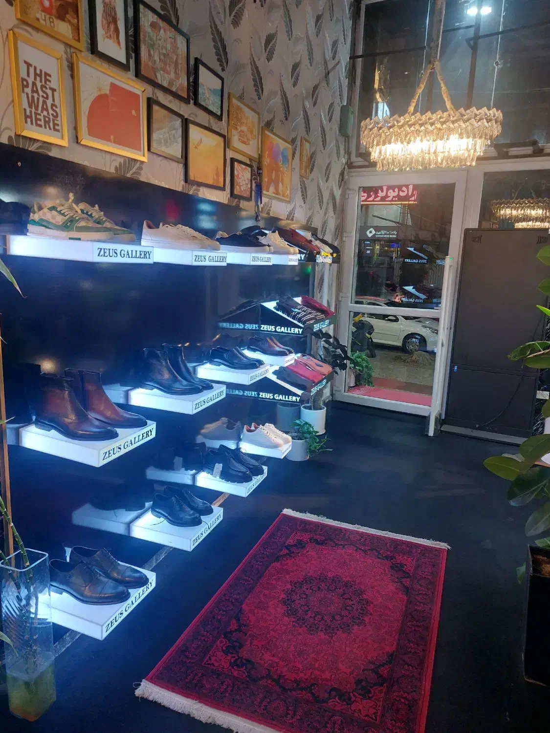 فروشنده گالری زئوس|استخدام بازاریابی و فروش|بوشهر, |دیوار