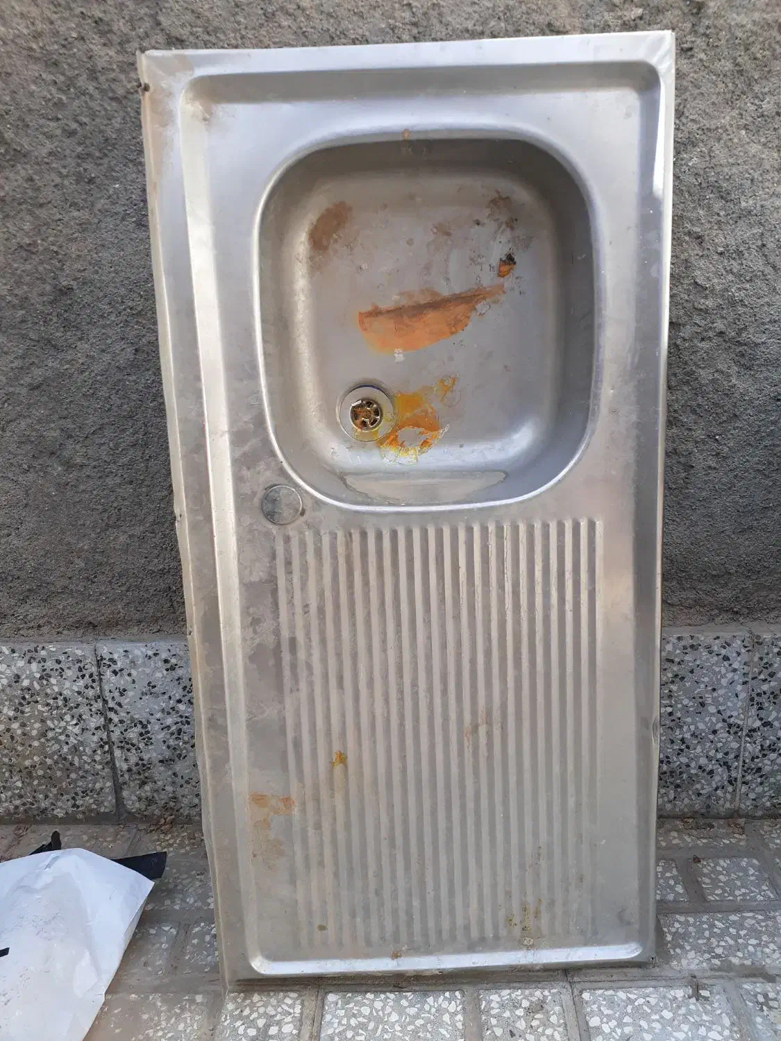 در و میز و سینک|مصالح و تجهیزات ساختمان|سبزوار, باهنر|دیوار