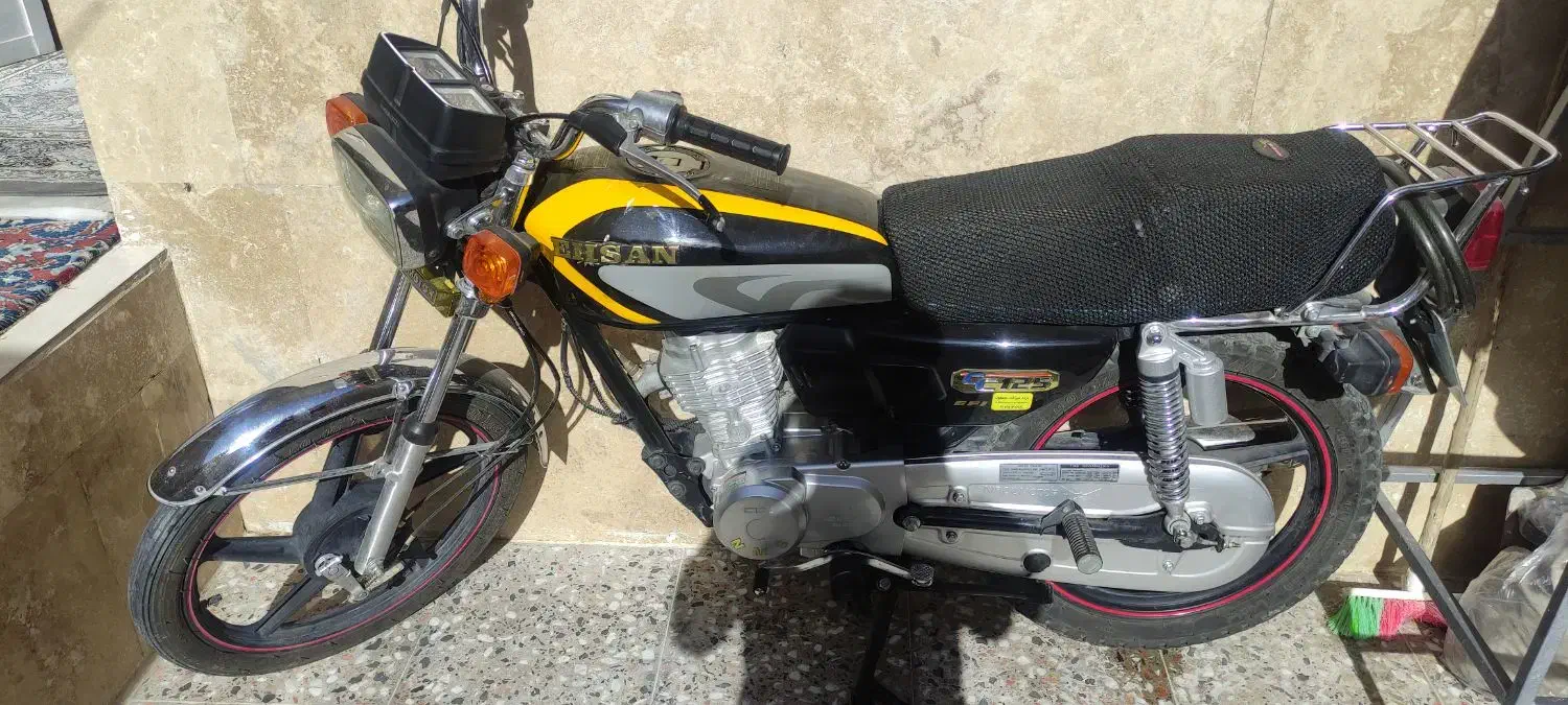 موتور 125 403|موتورسیکلت|شیراز, کوشک میدان|دیوار