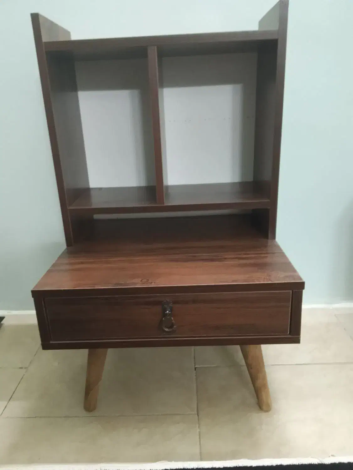 کتابخانه|کتابخانه، شلف، قفسه‌های دیواری|گلبهار, شهر جدید گلبهار|دیوار