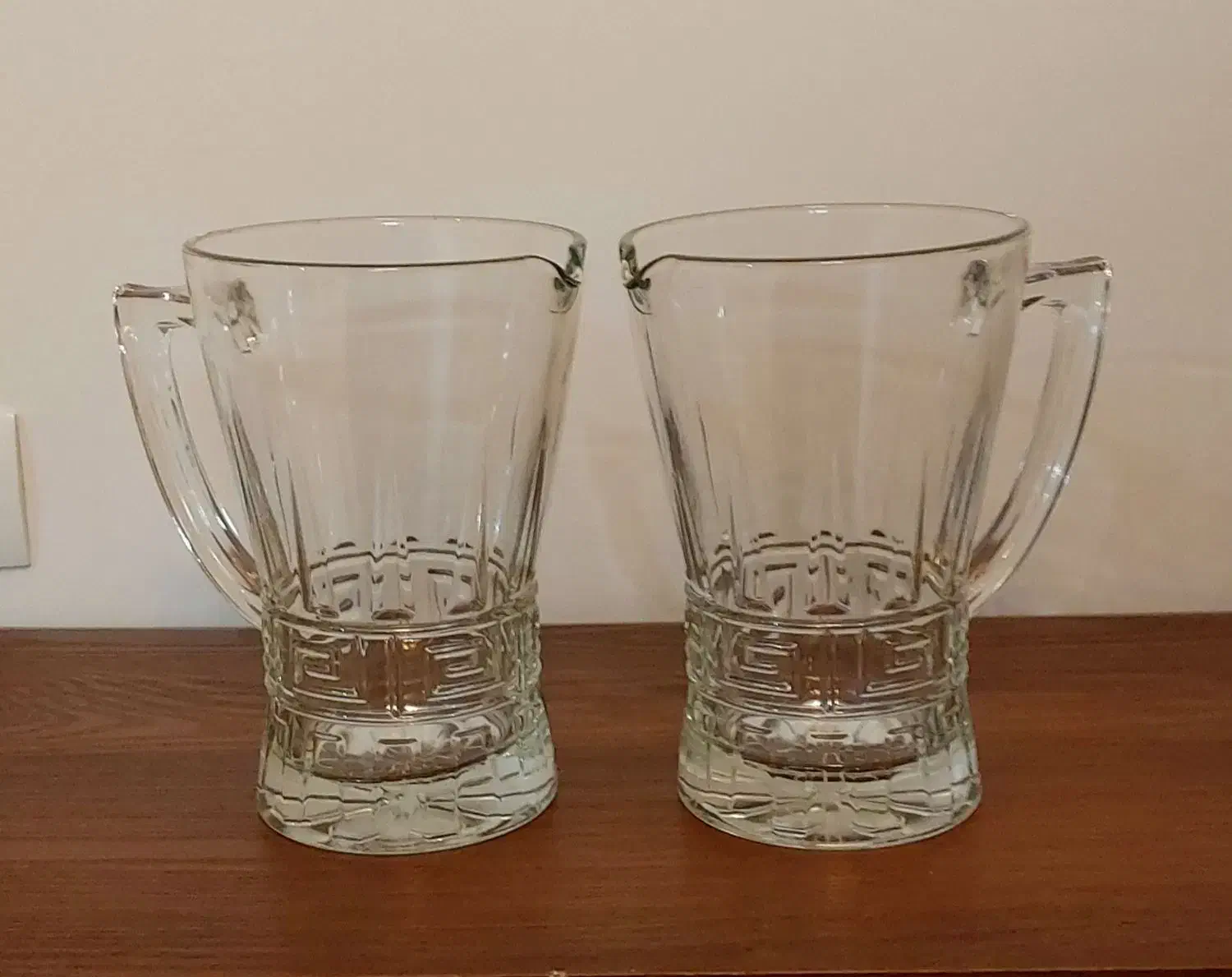 پارچ طرح ورساچ|ظروف سرو و پذیرایی|تهران, راه آهن|دیوار