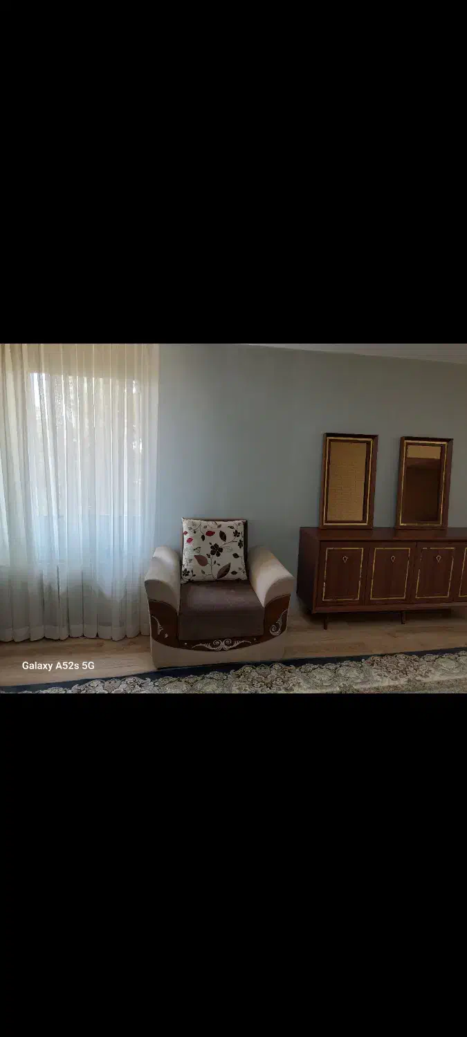 مبل راحتی ۷ نفره تخت شو|مبلمان خانگی و میز عسلی|شاهین‌شهر, دهخدا|دیوار