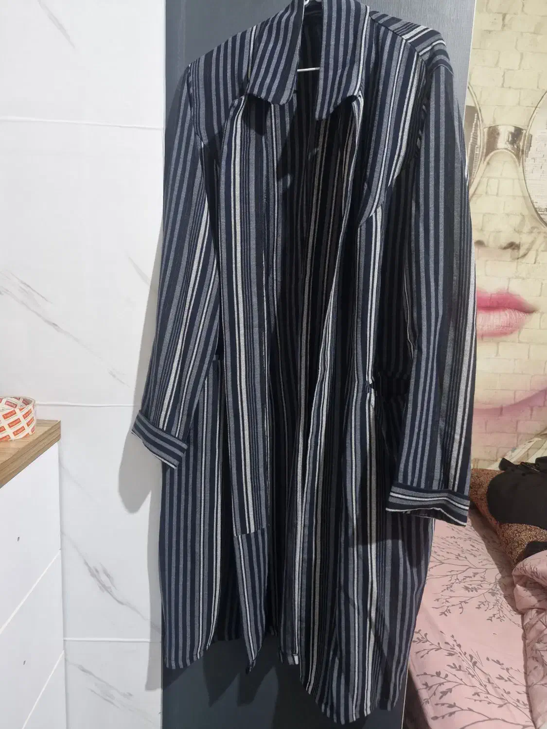 مانتو|لباس|فردیس, نگارستان|دیوار