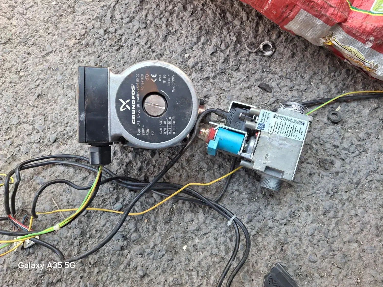 پمپ پکیج|آبگرمکن، پکیج، شوفاژ|قلعه نو, |دیوار