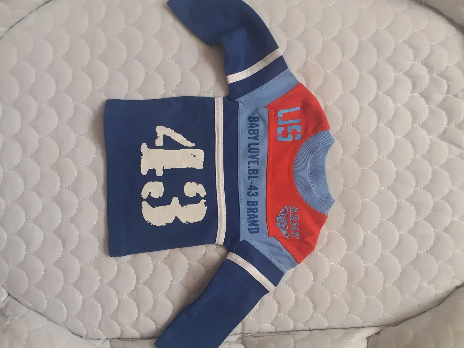 فروش تعدادی لباس بچه گانه نو|کفش و لباس بچه|اصفهان, تیران|دیوار