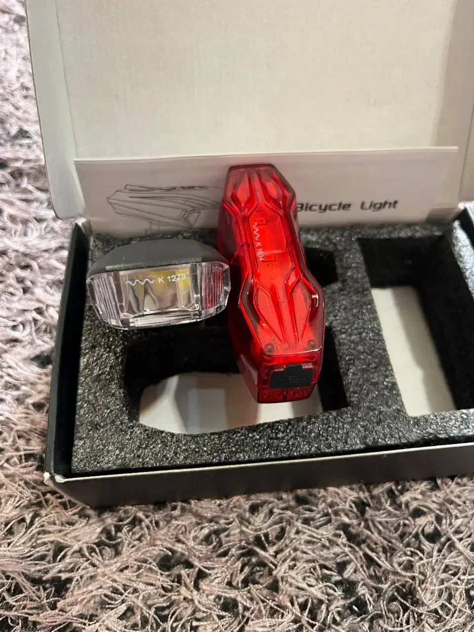 چراغ دوچرخه|دوچرخه، اسکیت، اسکوتر|رودهن, |دیوار