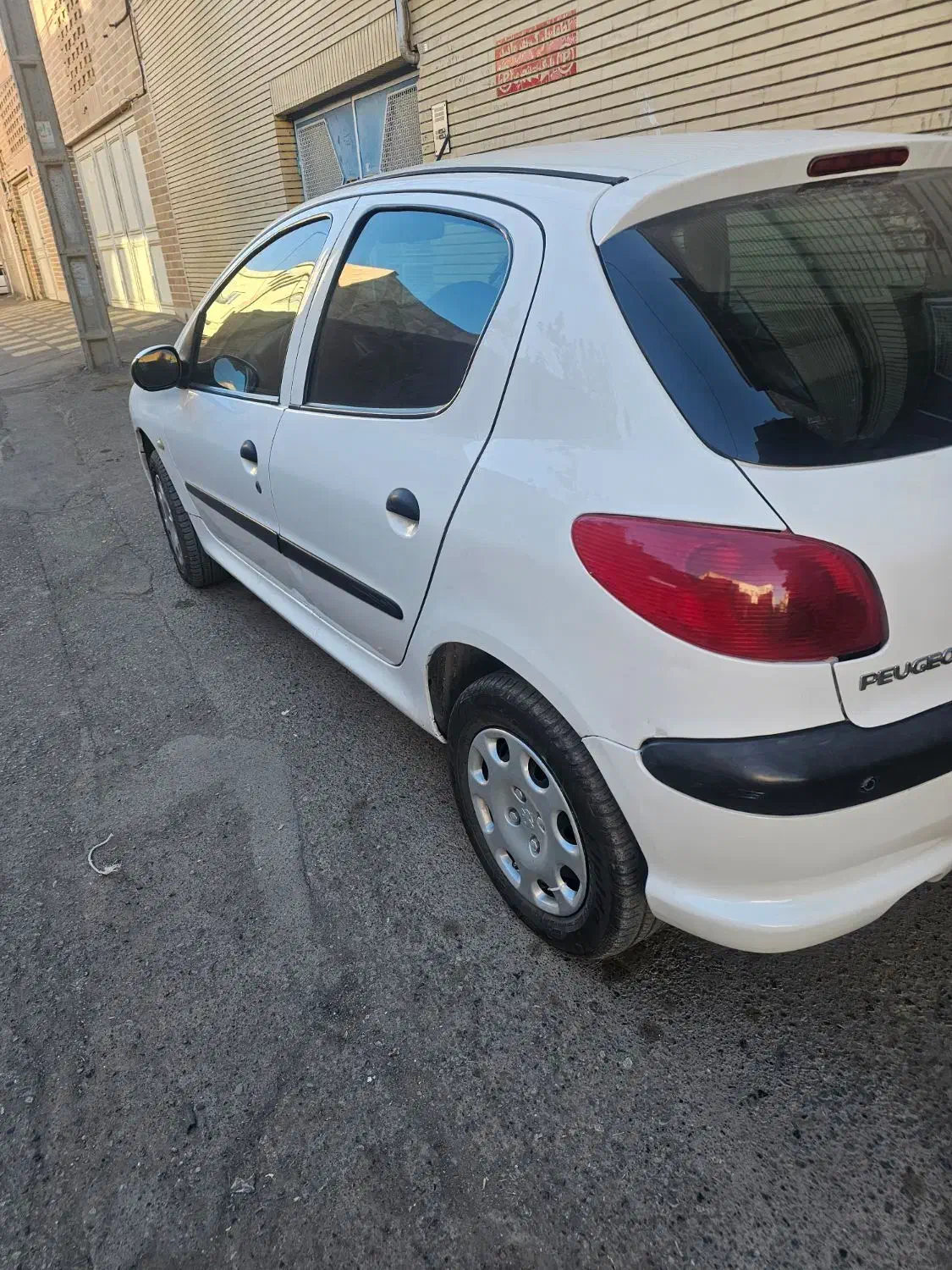 ماشین 206 پلمپ بدون رنگ|خودرو سواری و وانت|سبزوار, ابوریحان|دیوار