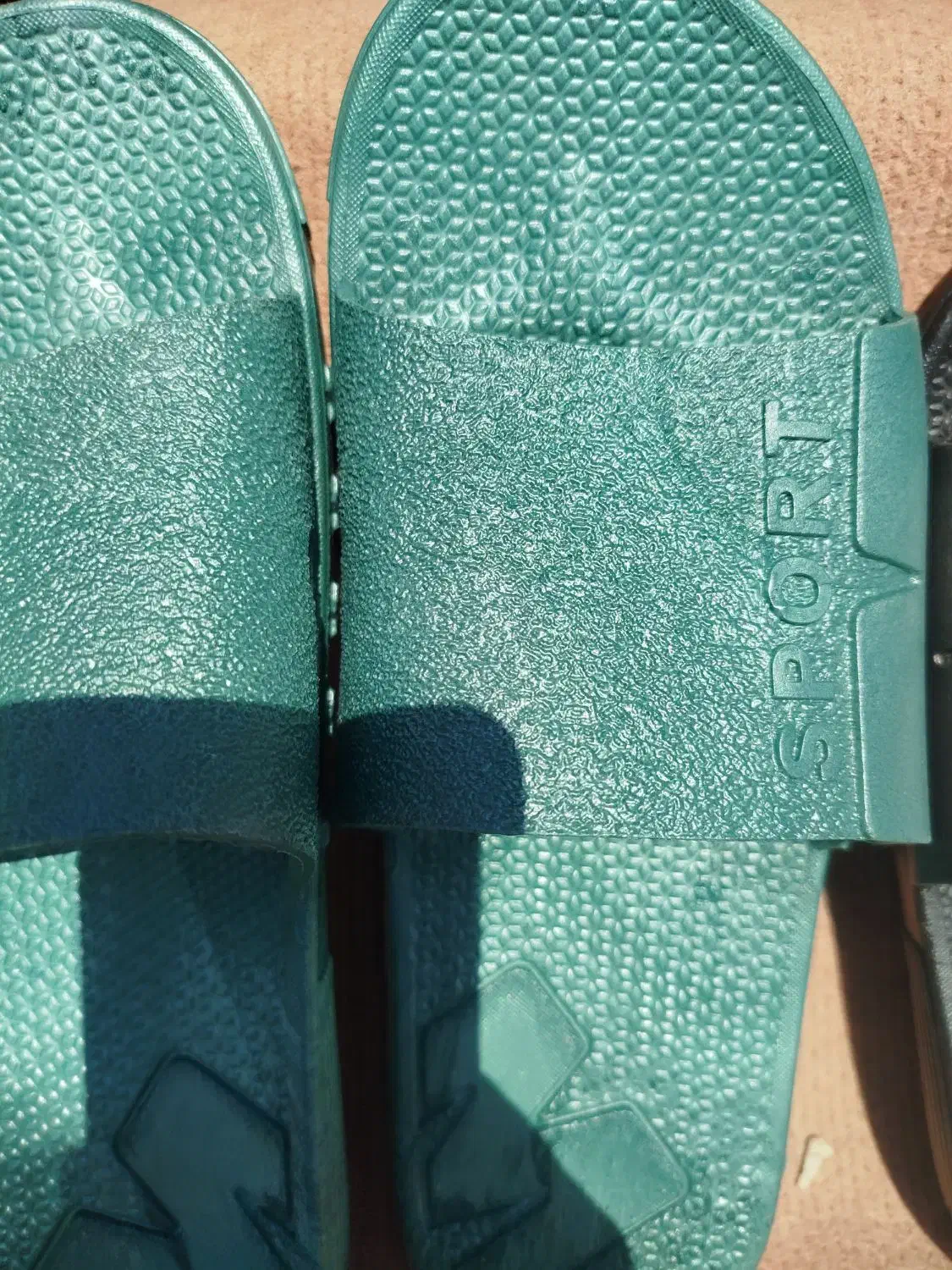 دمپایی ژله ایی فقط  یکشنبه در دهگلان|کیف، کفش، کمربند|دهگلان, |دیوار