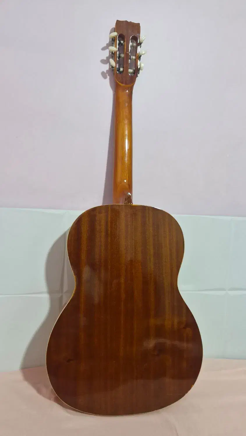 گیتار دست ساز|گیتار، بیس، امپلیفایر|فردیس, شهرک شهید حسینی|دیوار