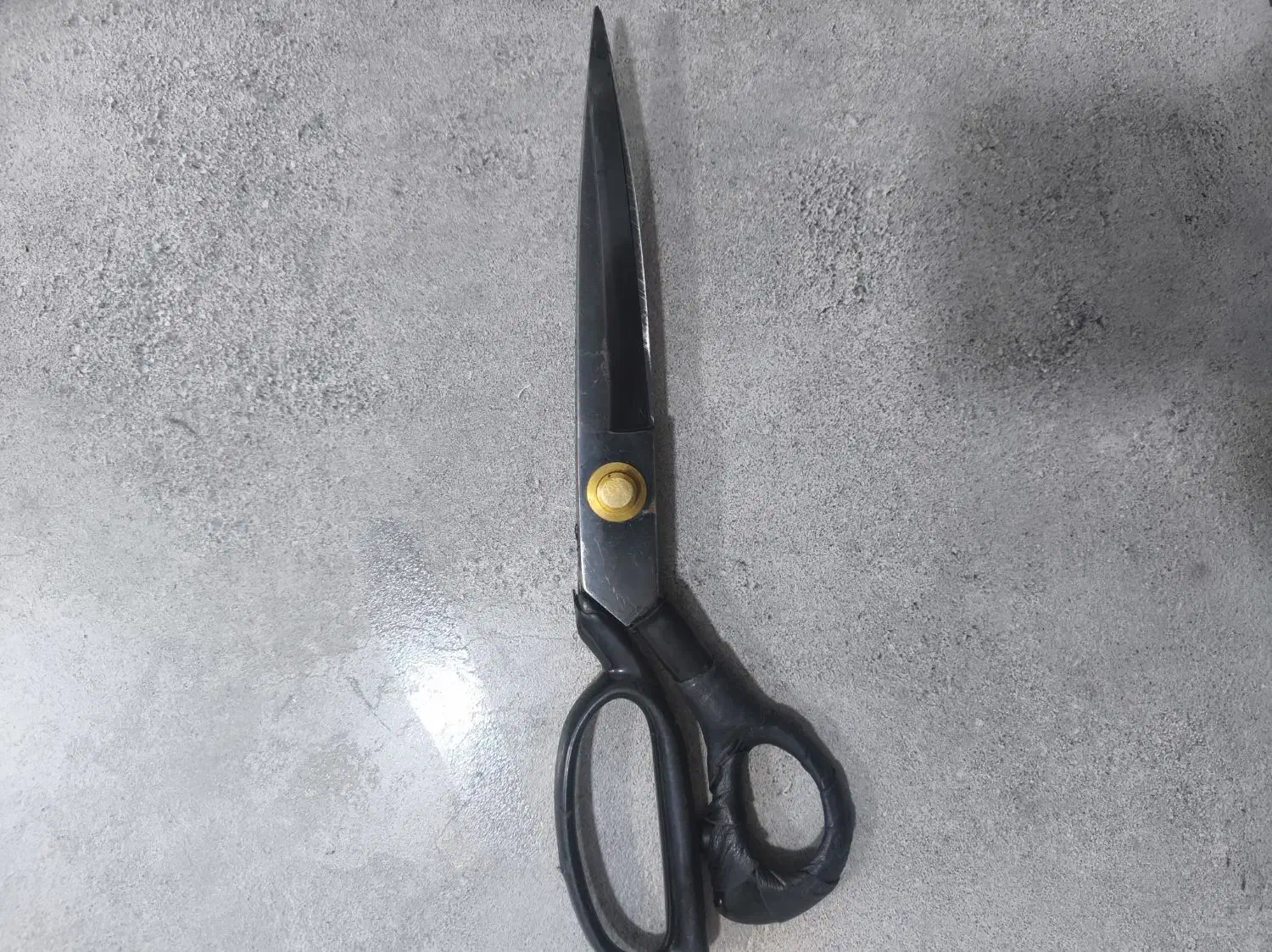 سه عدد قیچی خیاطی|لوازم خیاطی و بافتنی|مهاباد (آذربایجان غربی), |دیوار