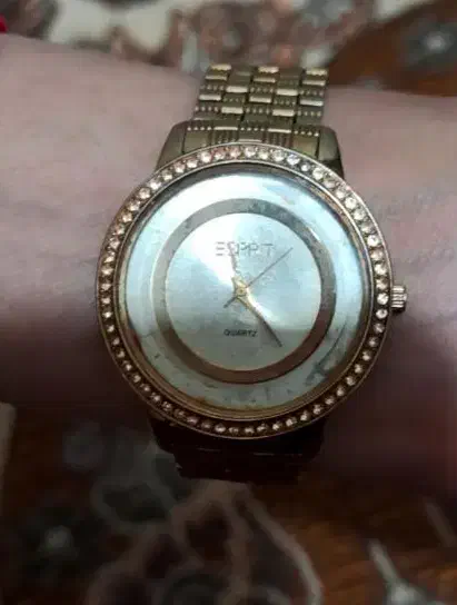 ساعت رنگ ثابت و اصل|ساعت|زاهدان, |دیوار