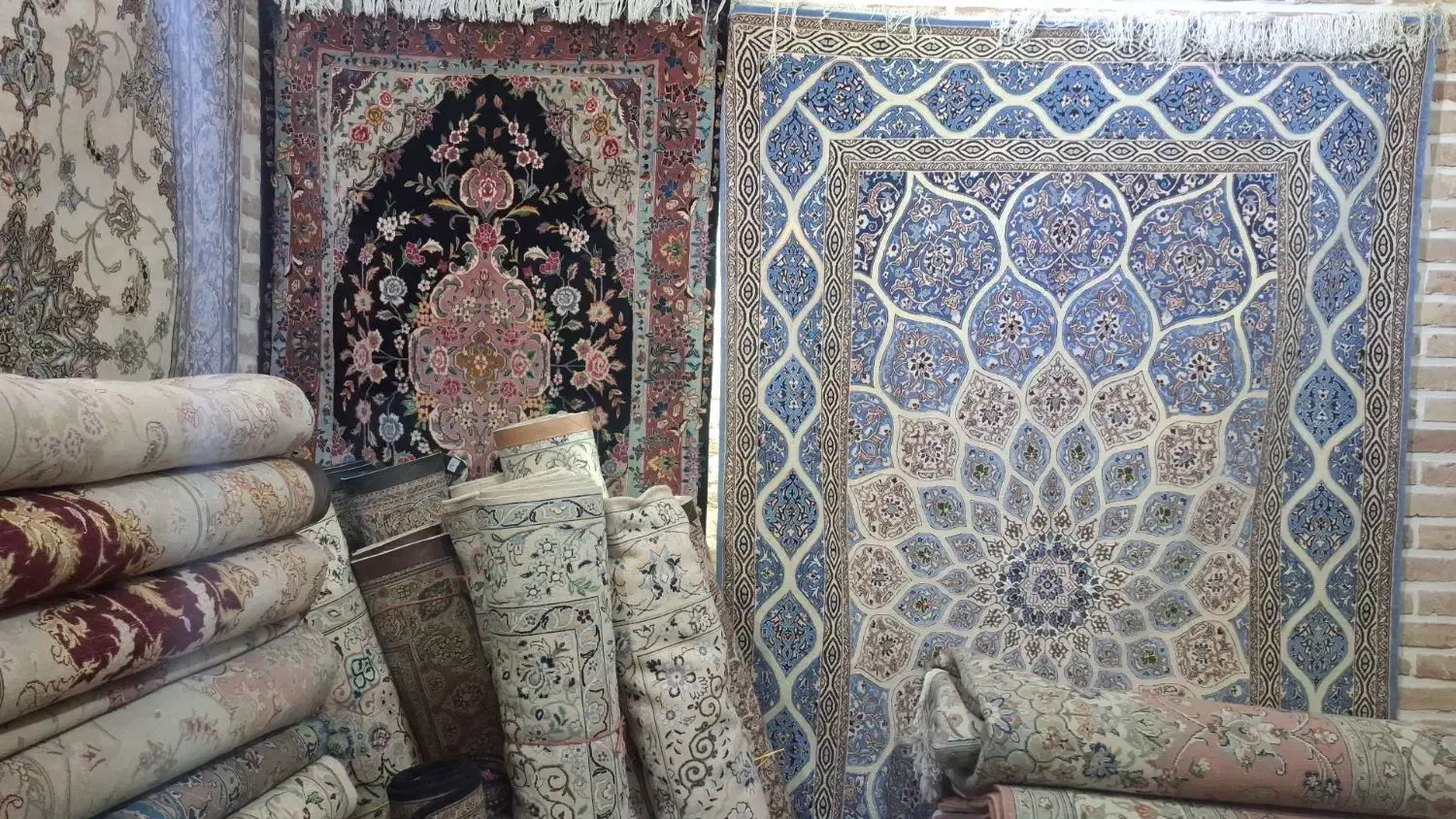 فرش دستبافت ارغوان|فرش|قزوین, |دیوار