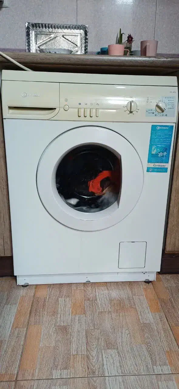 لباسشویی|ماشین لباسشویی و خشک‌کن لباس|ابریشم, |دیوار