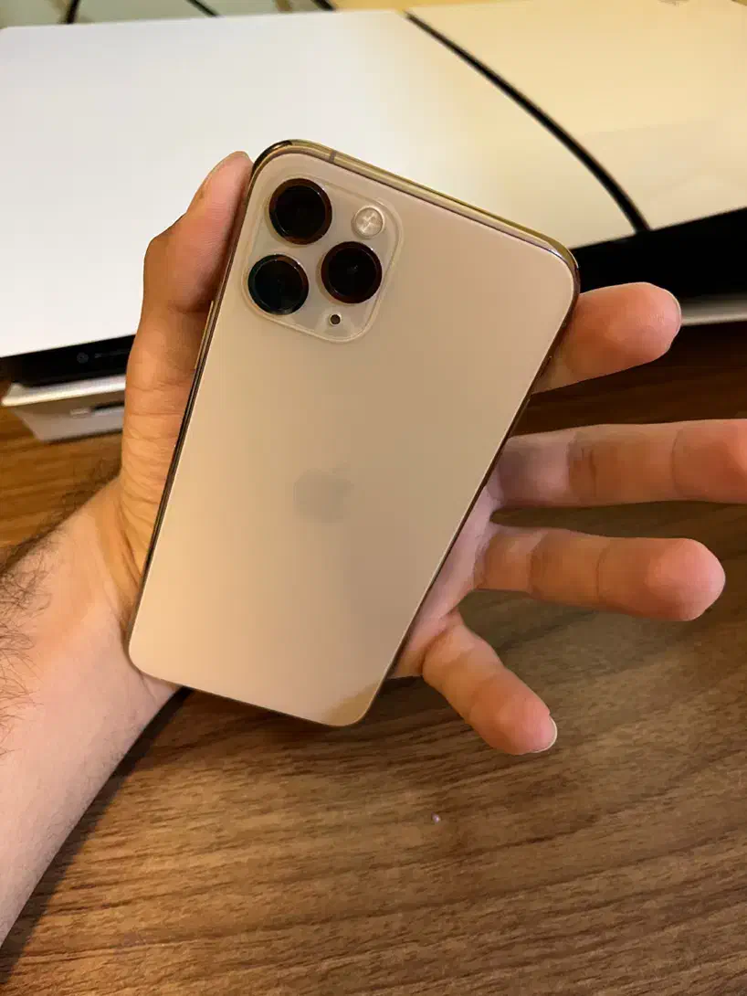 ایفون۱۱پرو گلد زیر قیمت|موبایل|سیرجان, |دیوار