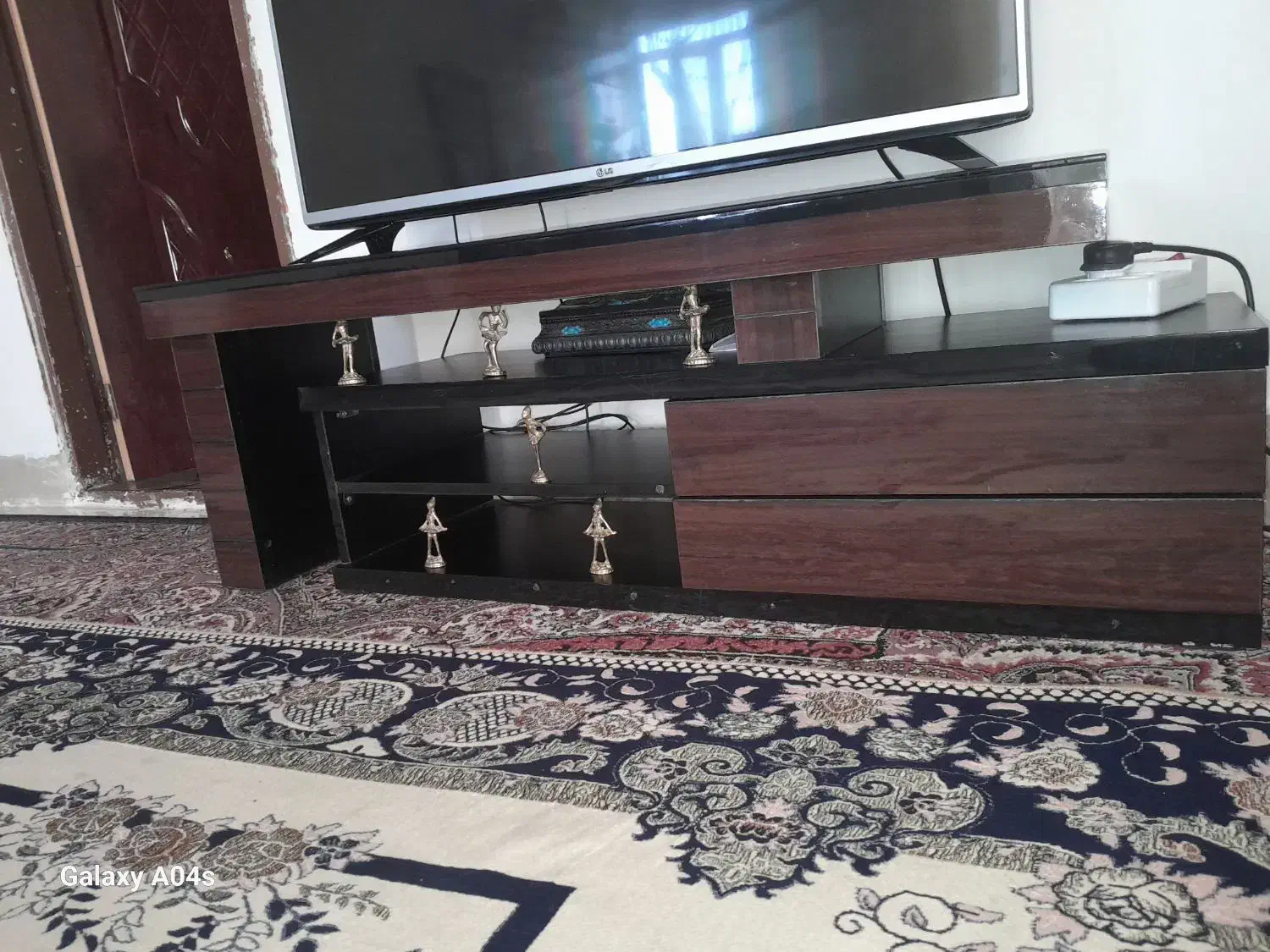 وسایل چوبی خانه|مبلمان خانگی و میز عسلی|نورآباد, |دیوار