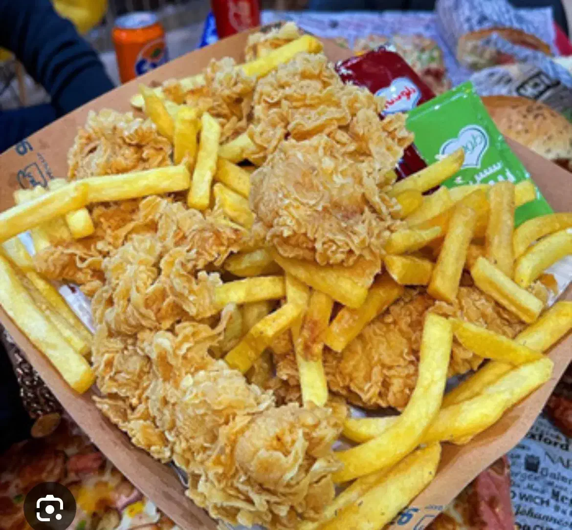 به یک اشپز فرنگی نیازمندیم|استخدام خدمات فروشگاه و رستوران|قیدار, |دیوار