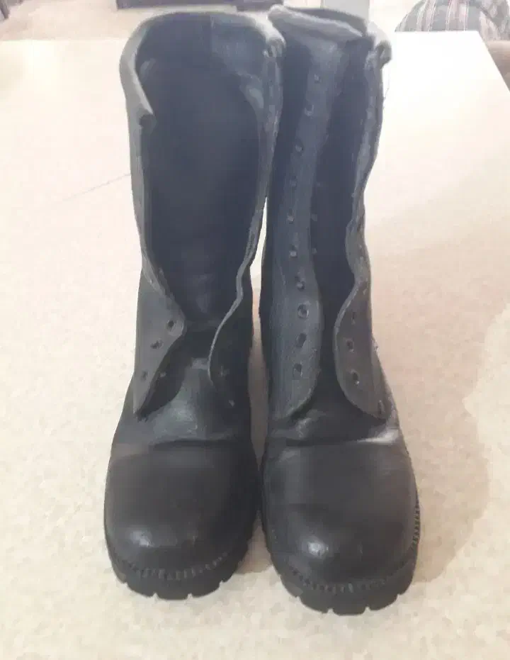 پوتین|کوهنوردی و کمپینگ|سبزوار, هویزه|دیوار