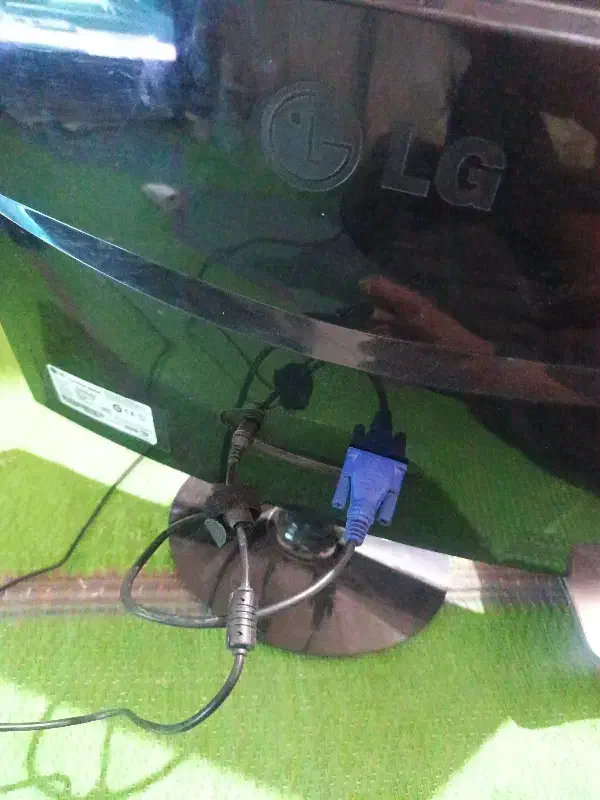 مانیتور ال جی ۱۹اینچ|قطعات و لوازم جانبی رایانه|زاهدان, |دیوار