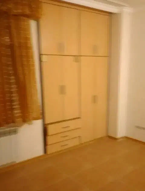 اجاره کوتاه مدت اتاق|اجارهٔ دفتر کار، اتاق اداری، مطب|اصفهان, باغ زیار|دیوار