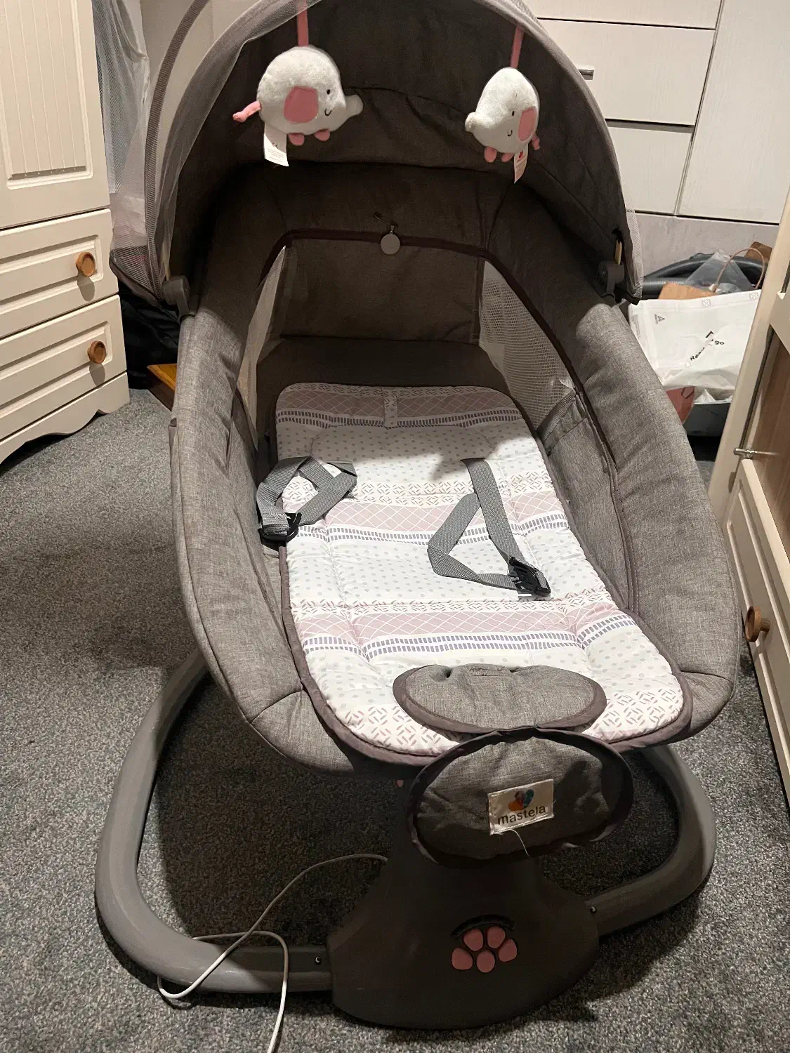 گهواره برقی ماستلا|تخت و صندلی بچه|ری, شهید غیوری (ابن باویه)|دیوار