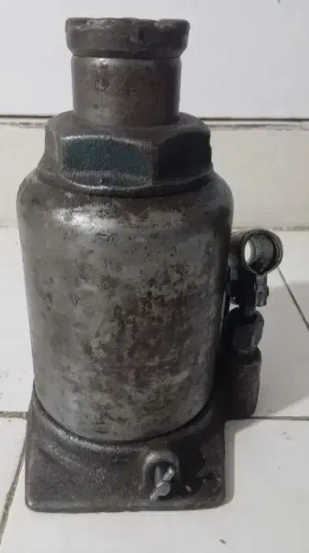 جک 5تنی|ابزارآلات|باغ بهادران, |دیوار