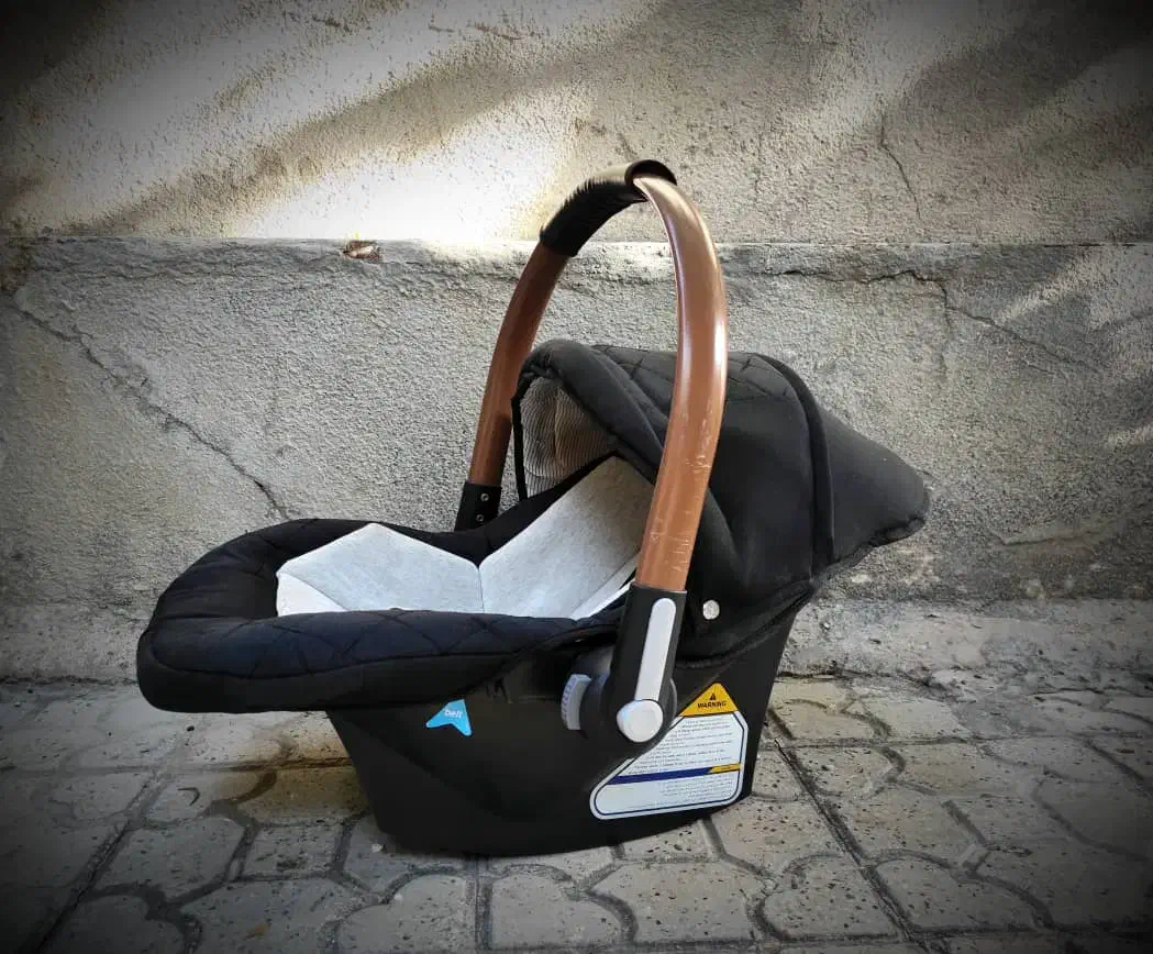 کریر نوزاد|کالسکه و لوازم جانبی|شیراز, لب آب|دیوار